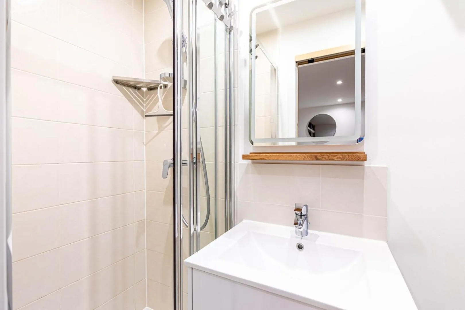 דירות Guestready - Cosy Parisian Charm For Two 0*, פריז צרפת